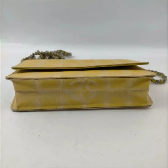 Chanel Beige New Line Wallet on Chain Crossbody Flap - Picture 4 of 10